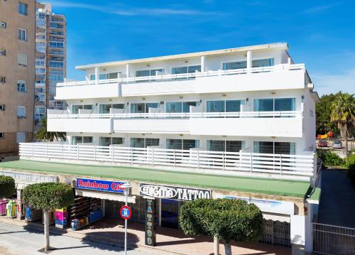 Gallery image of Magalluf Strip Apartment in Magaluf