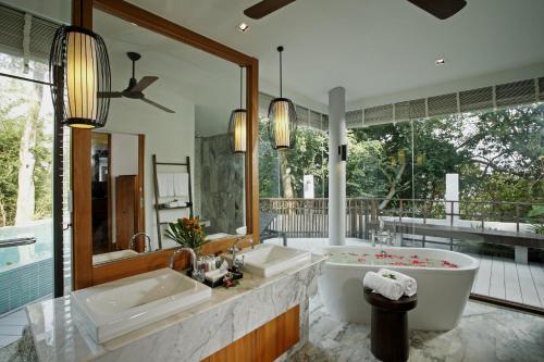 Koupelna v ubytování Centara Villas Samui - SHA Plus