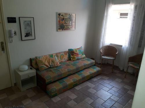 Apartamento Praia Apartamento na enseada 50 metros da praia Menor preço em Apartamento Praia Apartamento na enseada 50 metros da praia