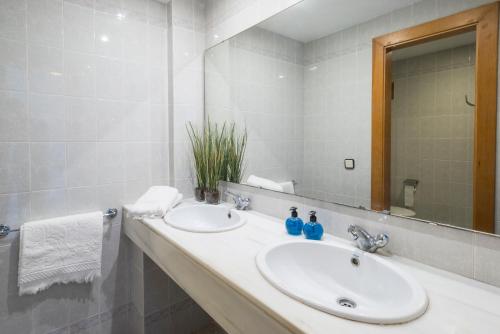 A bathroom at Magalluf Strip Apartment