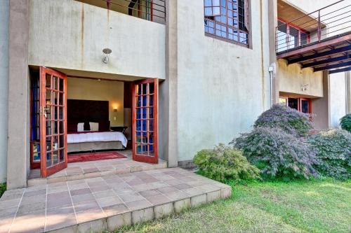 Ein Garten an der Unterkunft Bramasole Boutique Hotel