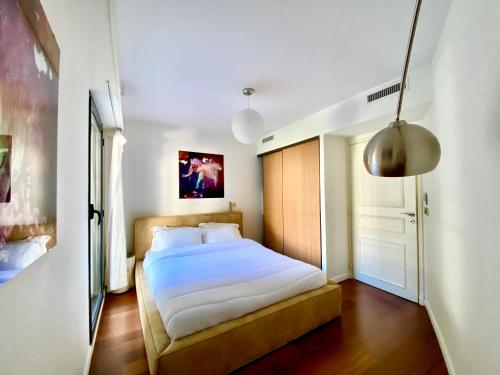 Carlton Riviera
