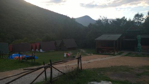 Gallery image of Bungalows Ivona in Bastasi