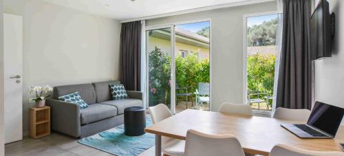 Gallery image of Kyriad R&eacute;sidence Cabri&egrave;s - Plan de Campagne in Cabri&egrave;s