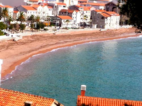 Gallery image of Apartments Almaja Villa in Petrovac na Moru
