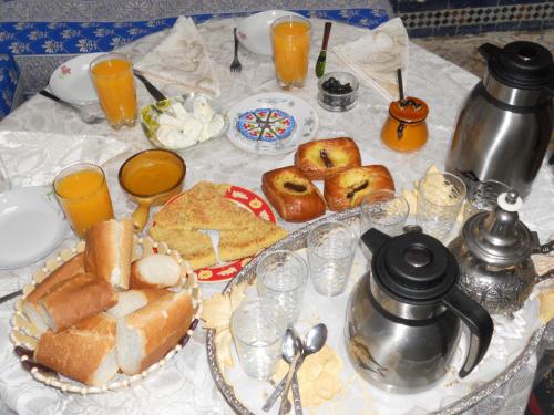 Možnosti snídaně pro hosty v ubytování Riad Mikou