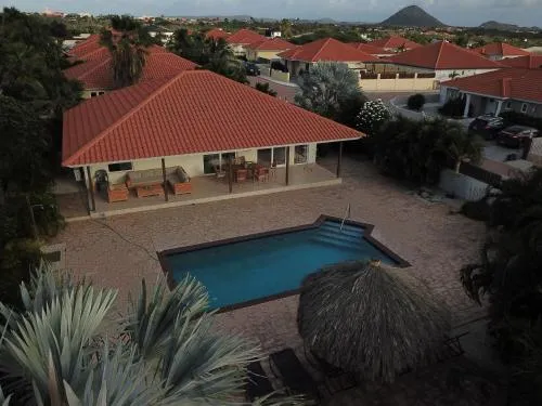 Kunuku Villa picture