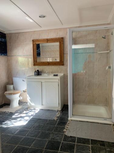 Ένα μπάνιο στο The Little Hideaway Guesthouse