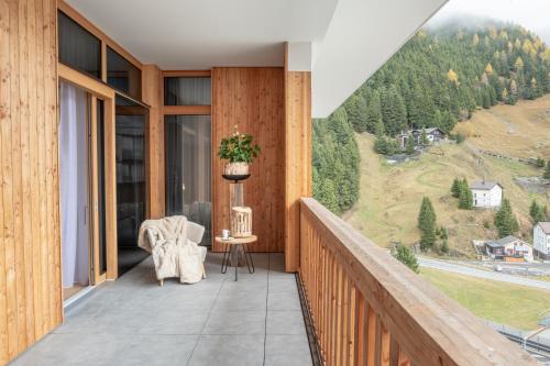 Vue générale sur la montagne ou vue sur la montagne depuis l'hôtel