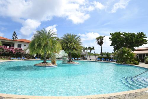 A piscina localizada em Seru Coral Apartment ou nos arredores