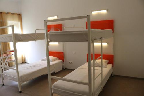 Postel nebo postele na pokoji v ubytování Hi Espinho - Pousada de Juventude