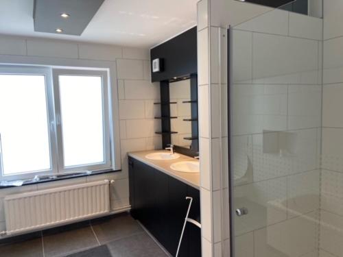 Koupelna v ubytování Villa Maas & Kempen