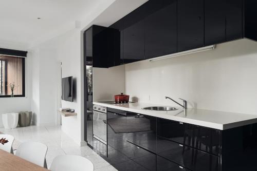Η κουζίνα ή μικρή κουζίνα στο Huski Apartments Falls Creek