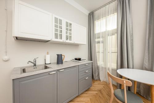 Tõnisson Apartmentsにあるキッチンまたは簡易キッチン