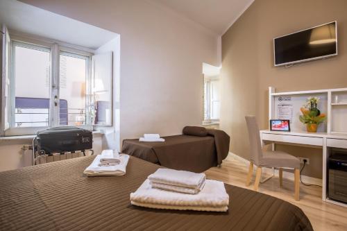 900 Liberty Rooms