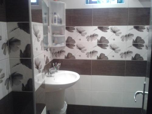 Et badeværelse på Krimski Guest House and Bungalows