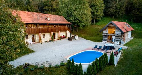 Πισίνα στο ή κοντά στο Vila Countryhouse Pijevci
