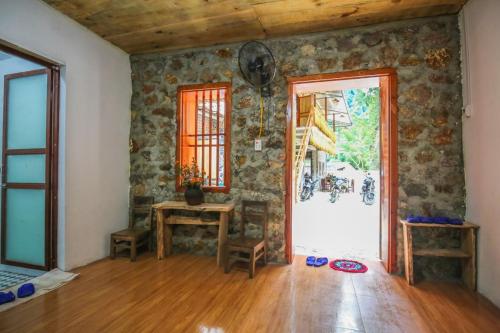 Foto da galeria de Yen Nhi Homestay Ban Gioc - New CS2 em Cao Bang