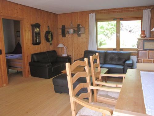 Ruang duduk di Ferienhaus Edersee