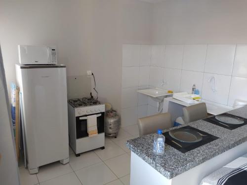 Кухня або міні-кухня у Apartamento no Centro Hospitalar em Teresina !!