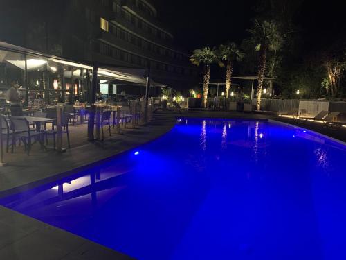 Bazén v ubytování Novotel Poitiers Site du Futuroscope nebo v jeho okolí