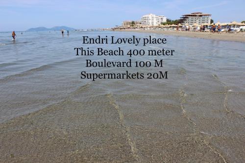 Lovely place. Close to beach & Boulevard