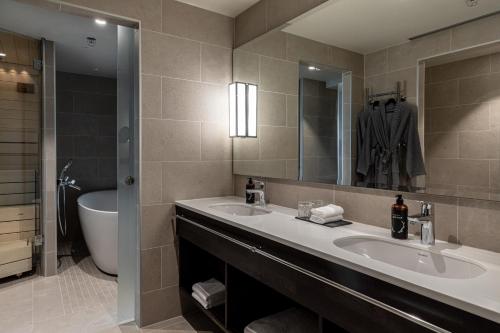 Een badkamer bij Lapland Hotels Bulevardi