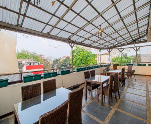 Restaurace v ubytování Bantal Guling Alun Alun Bandung