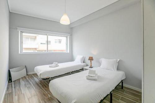 Porto Stanza - 1BR Flat Downtown with Patio by LovelyStayの見取り図または間取り図