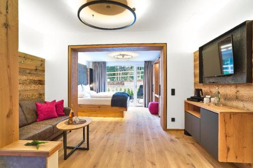 Resort Hotel – Photos 3