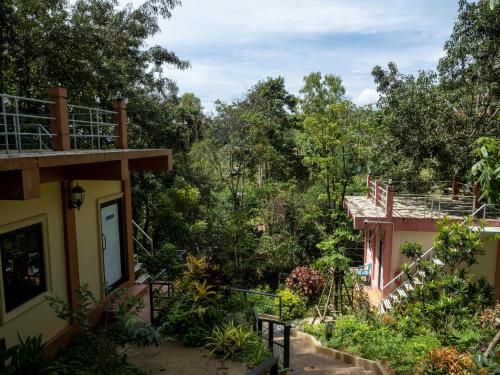 Zahrada ubytování บ้านรักษ์วนา