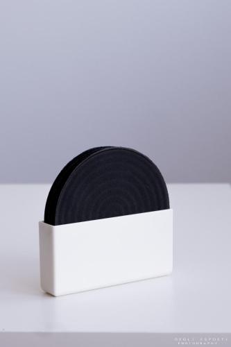 a black and white box on a white shelf at Gîte Citadin Athois in Ath