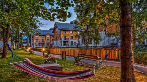 Ogród w obiekcie Hotel Czarny Potok Resort SPA & Conference