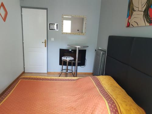 Katil atau katil-katil dalam bilik di alpes hotel barreme