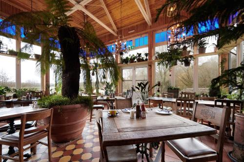 Restaurant o un lloc per menjar a The Boathouse