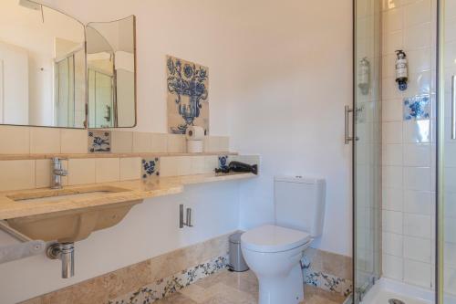 Bilik mandi di Casa da Pendoa