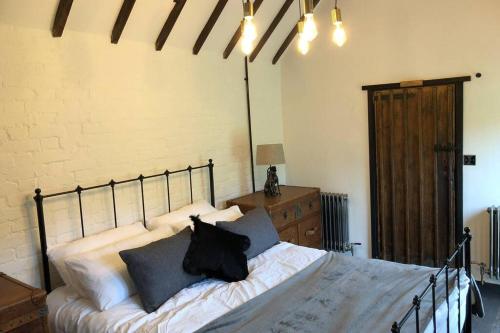 Galeriebild der Unterkunft Luxury 2 Bed Cottage in the Orchard of a 17th Century Manor House in Colchester