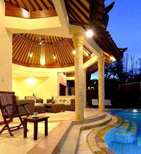 Bazén v ubytování Bali Emerald Villas nebo v jeho okolí