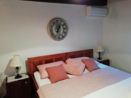 Near beach - Apartment Butiga