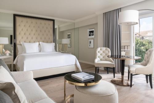 Four Seasons Hotel Los Angeles at Beverly Hills Image