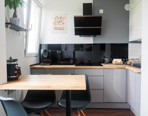 Kuchyňa alebo kuchynka v ubytovaní Rose Valley Apartment