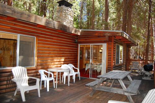 Gambar di galeri bagi 82 Shehadey's Retreat di North Wawona