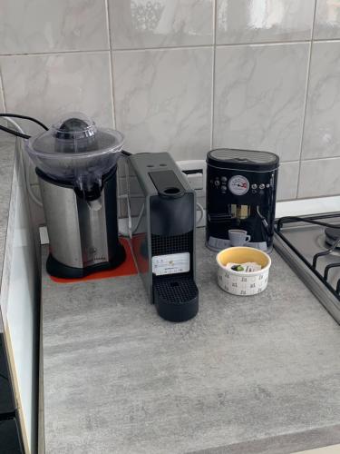 Kuchyň nebo kuchyňský kout v ubytování Appartamento nel cuore di Arona - box privato