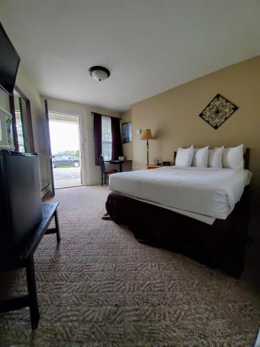 Sunset Lodge Escanaba – Photos 5