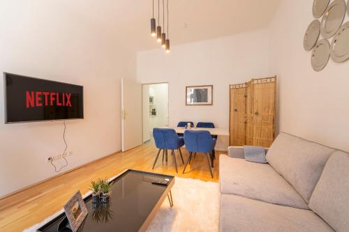 josef's home I Classic Apartment I UNO-City, VIC