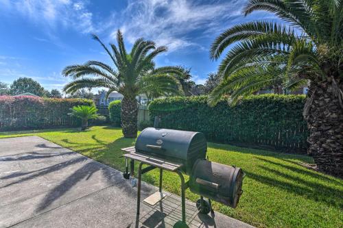 Fotografie z fotogalerie ubytování Family-Friendly Home about 12 Mi to Space Center! v destinaci Pasadena