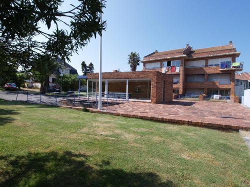 Gallery image of Apartamentos Zenit Mar in Noja