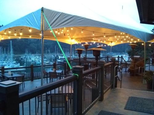 Restoran atau tempat lain untuk makan di Noyo Harbor Inn