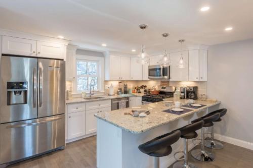 Harborside's Neighbor – Photos 3