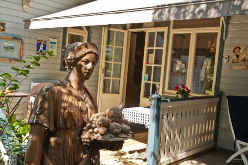 Φωτογραφία από το άλμπουμ του Hotel Pensionat Granparken σε Norrtalje